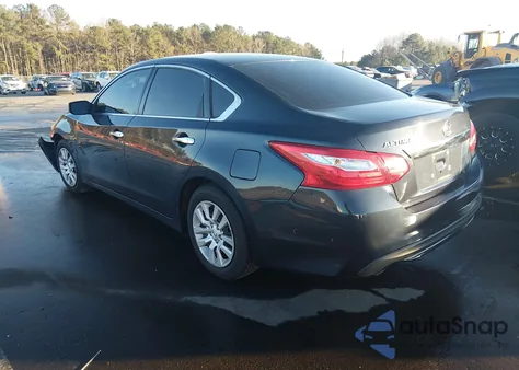 2017 Nissan Altima 2.5 S z USA, uszkodzony, nr VIN 1N4AL3AP0HC298154